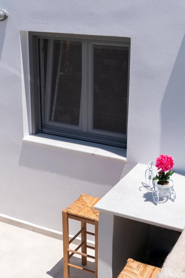 Blue View Villa Apartment #3 With Jacuzzi Parasporos ภายนอก รูปภาพ